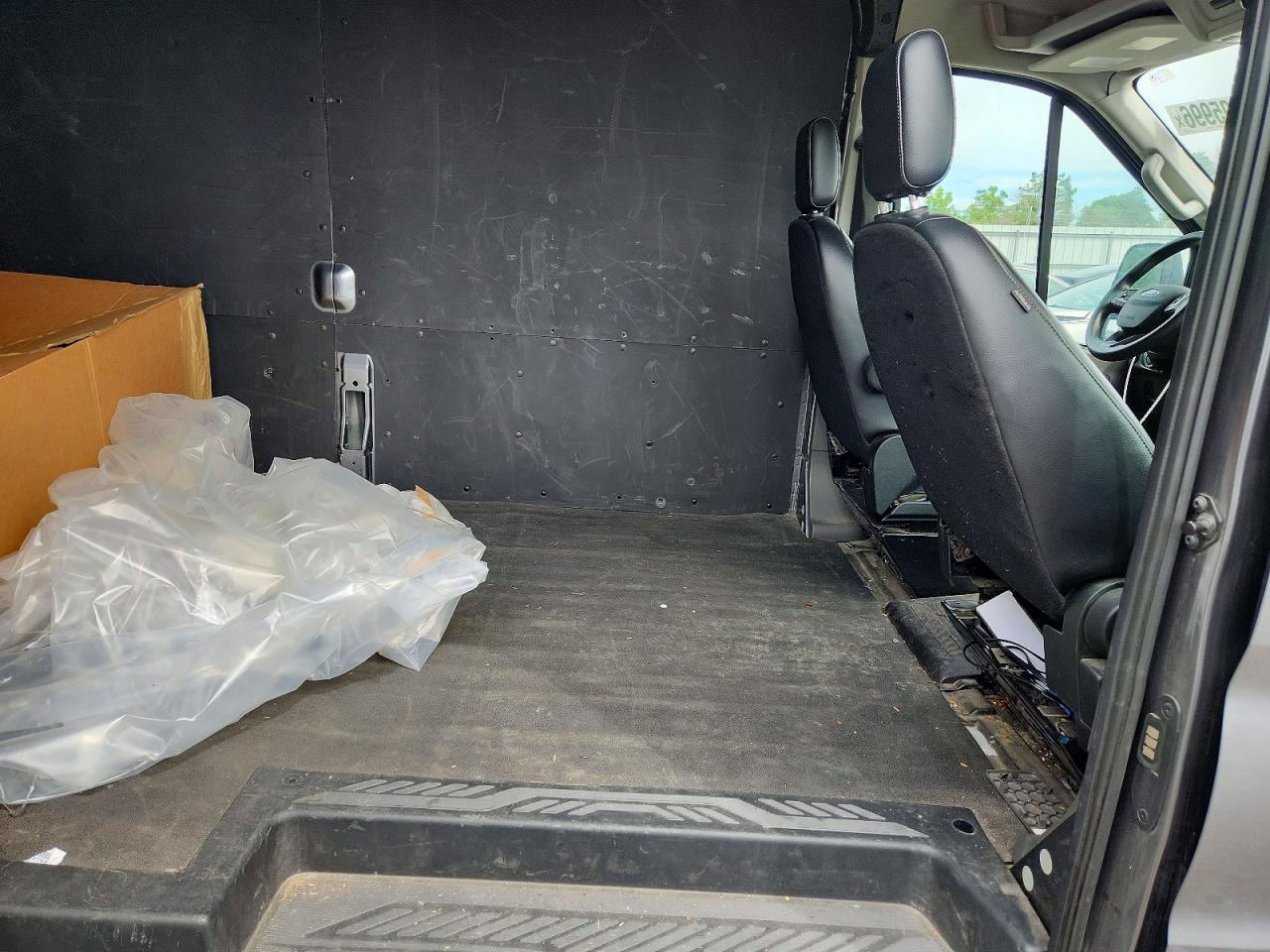 2024 Ford Transit T-350 - zdjęcie 11