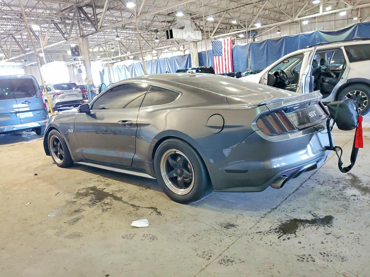 2016 Ford Mustang Gt - zdjęcie 2