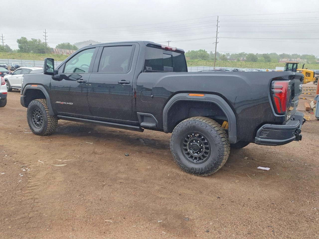 2026 GMC Sierra K2500 At4X - zdjęcie 2