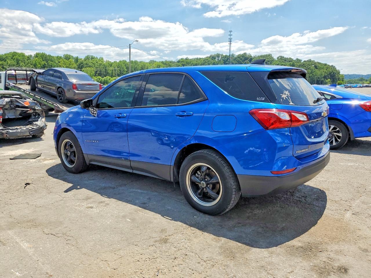 2019 Chevrolet Equinox Ls - zdjęcie 2