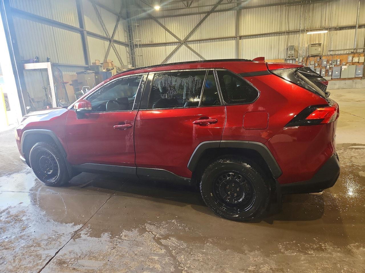 2023 Toyota Rav4 Xle - zdjęcie 2