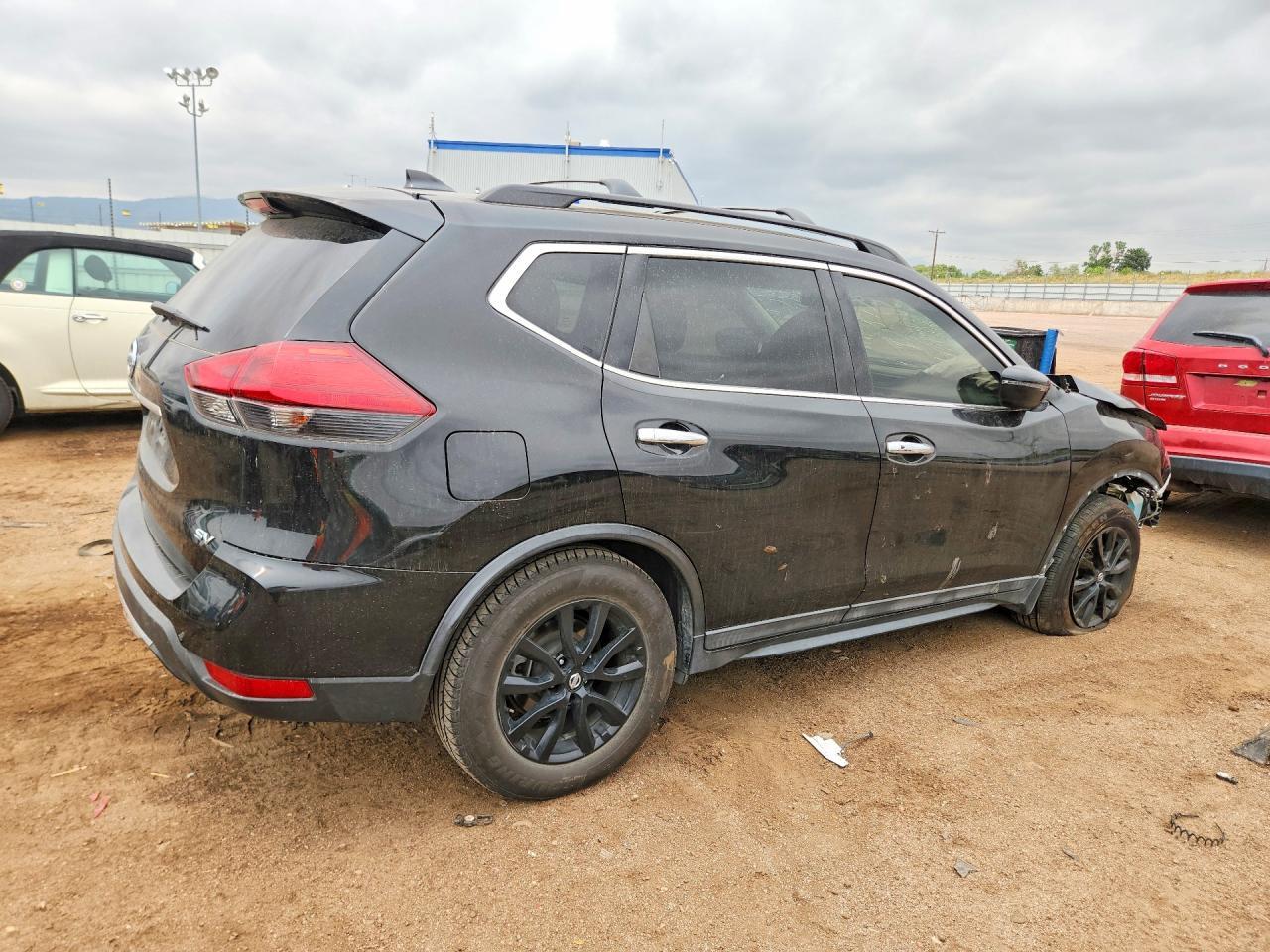 2017 Nissan Rogue Sv - zdjęcie 3