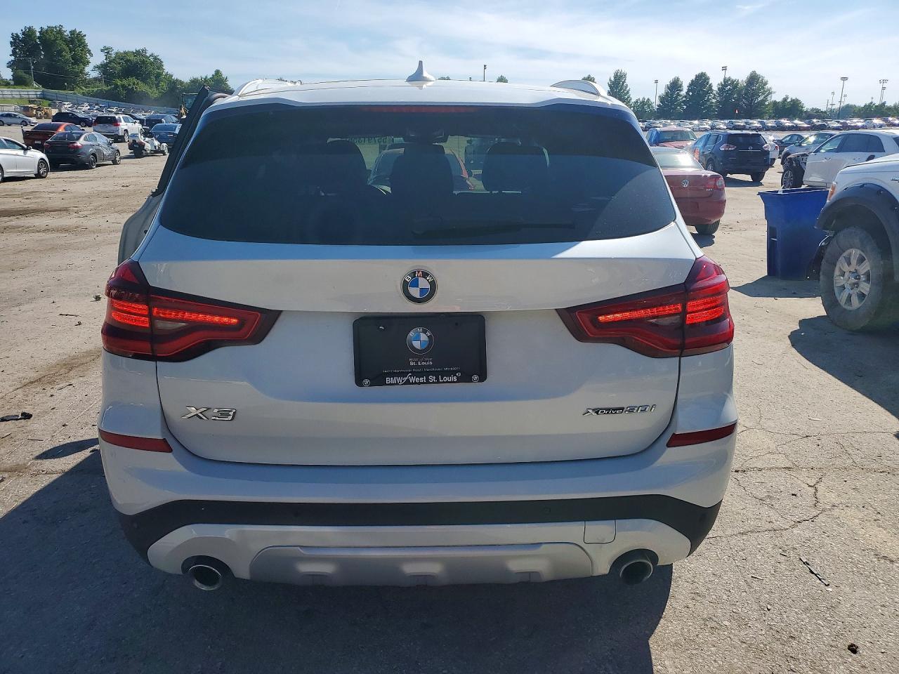 2021 BMW X3 xDrive30I - zdjęcie 6