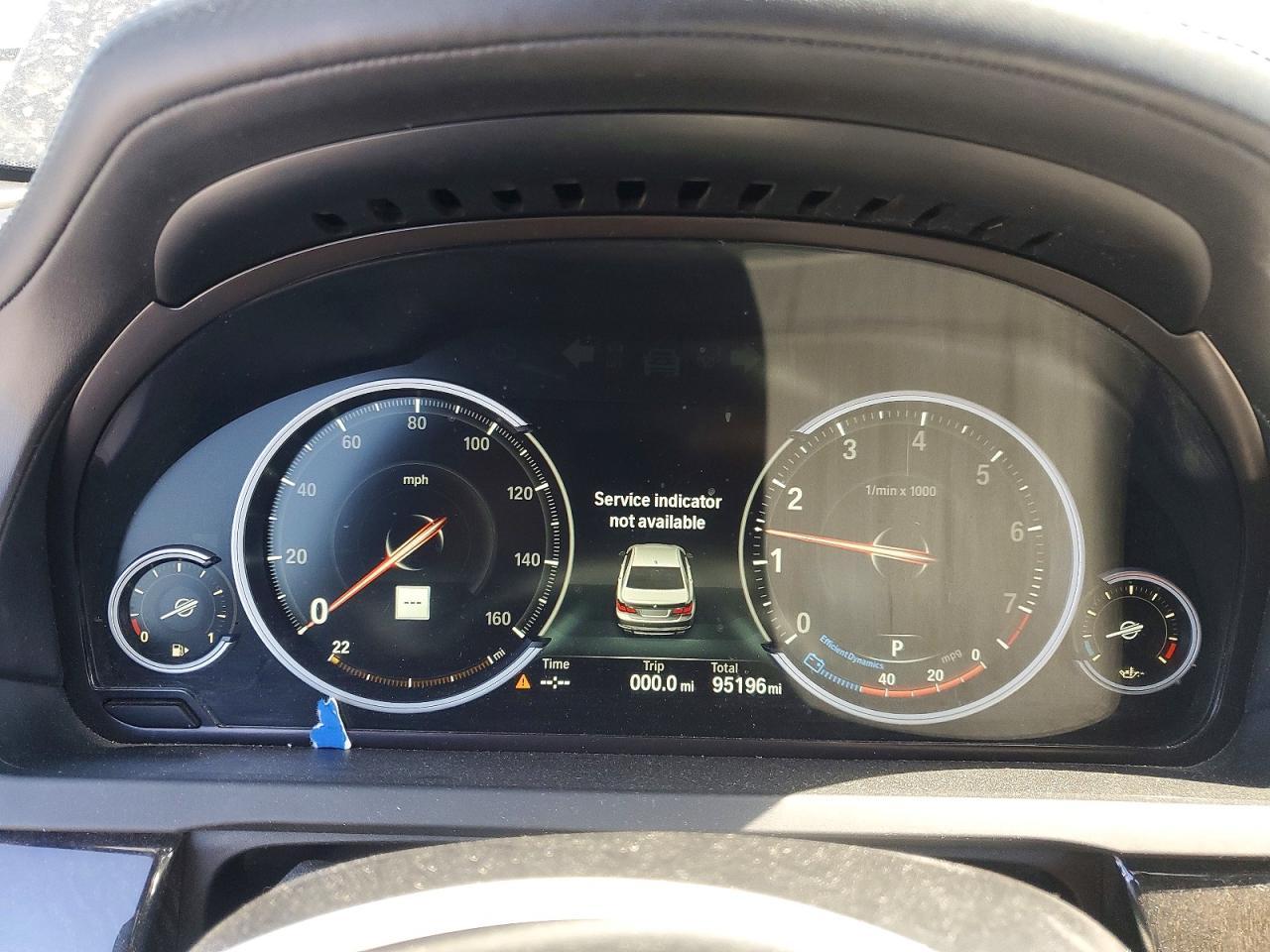 2015 BMW 750 I - zdjęcie 9