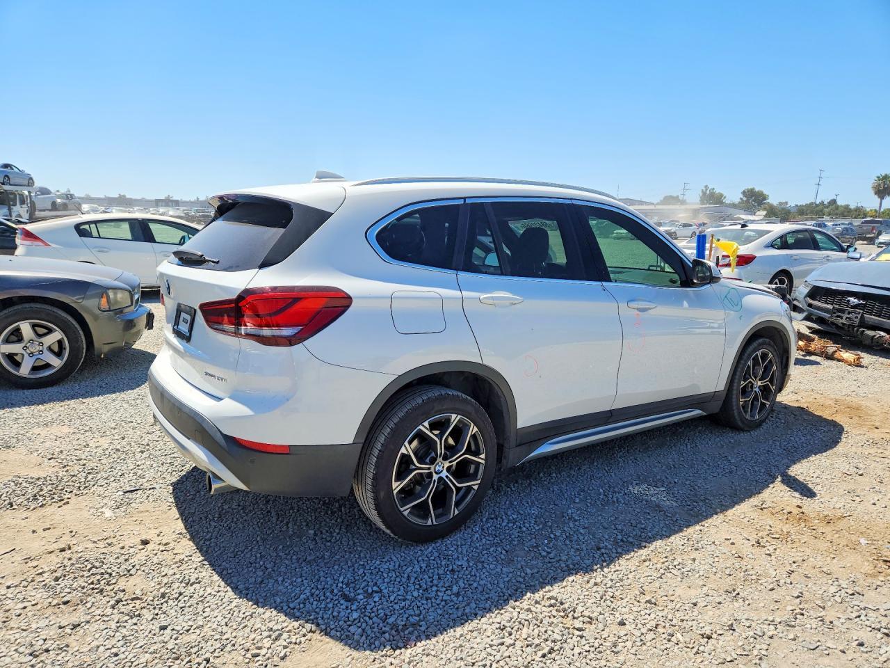 2020 BMW X1 Sdrive28I - zdjęcie 3