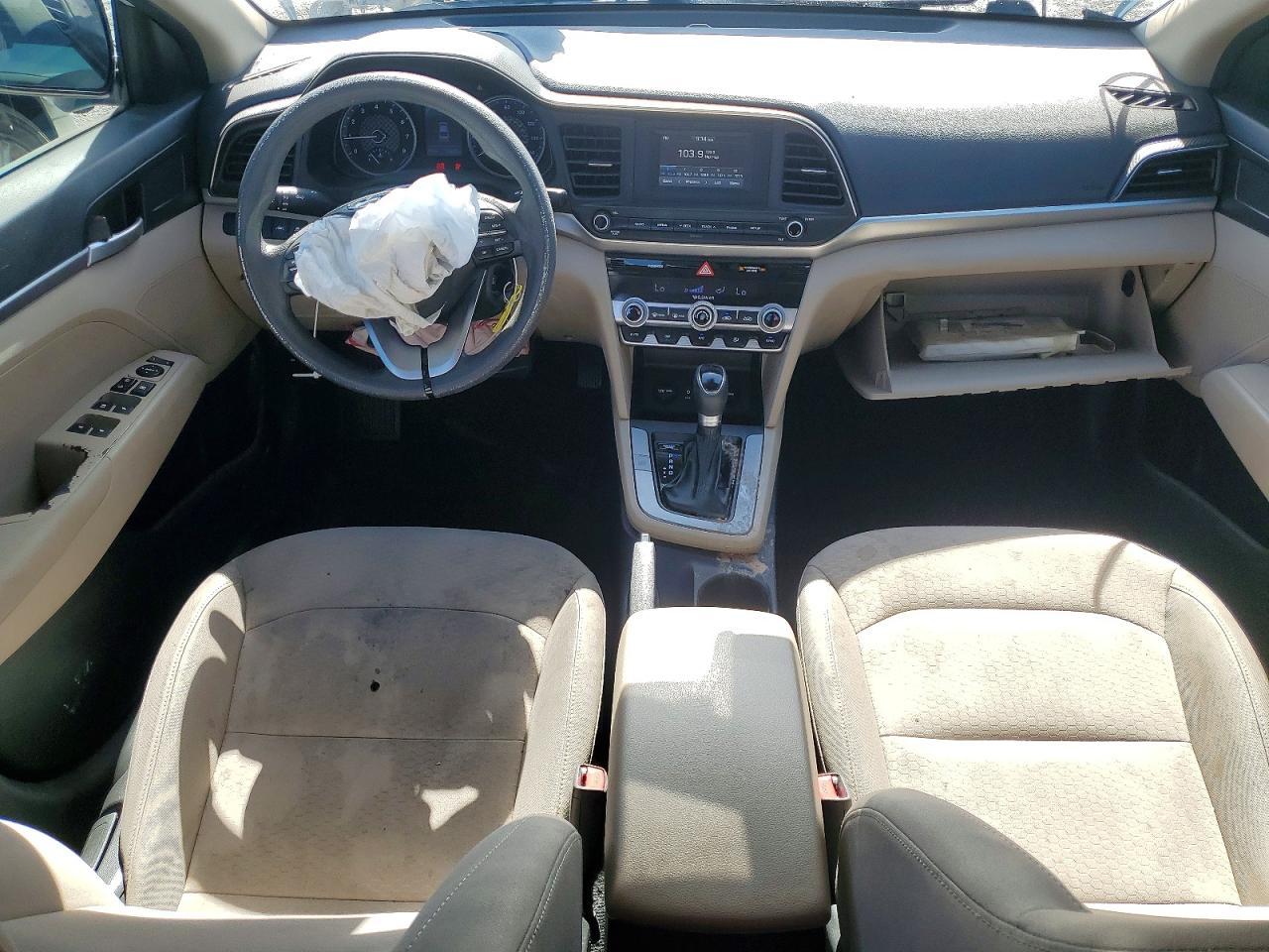2020 Hyundai Elantra Se - zdjęcie 8