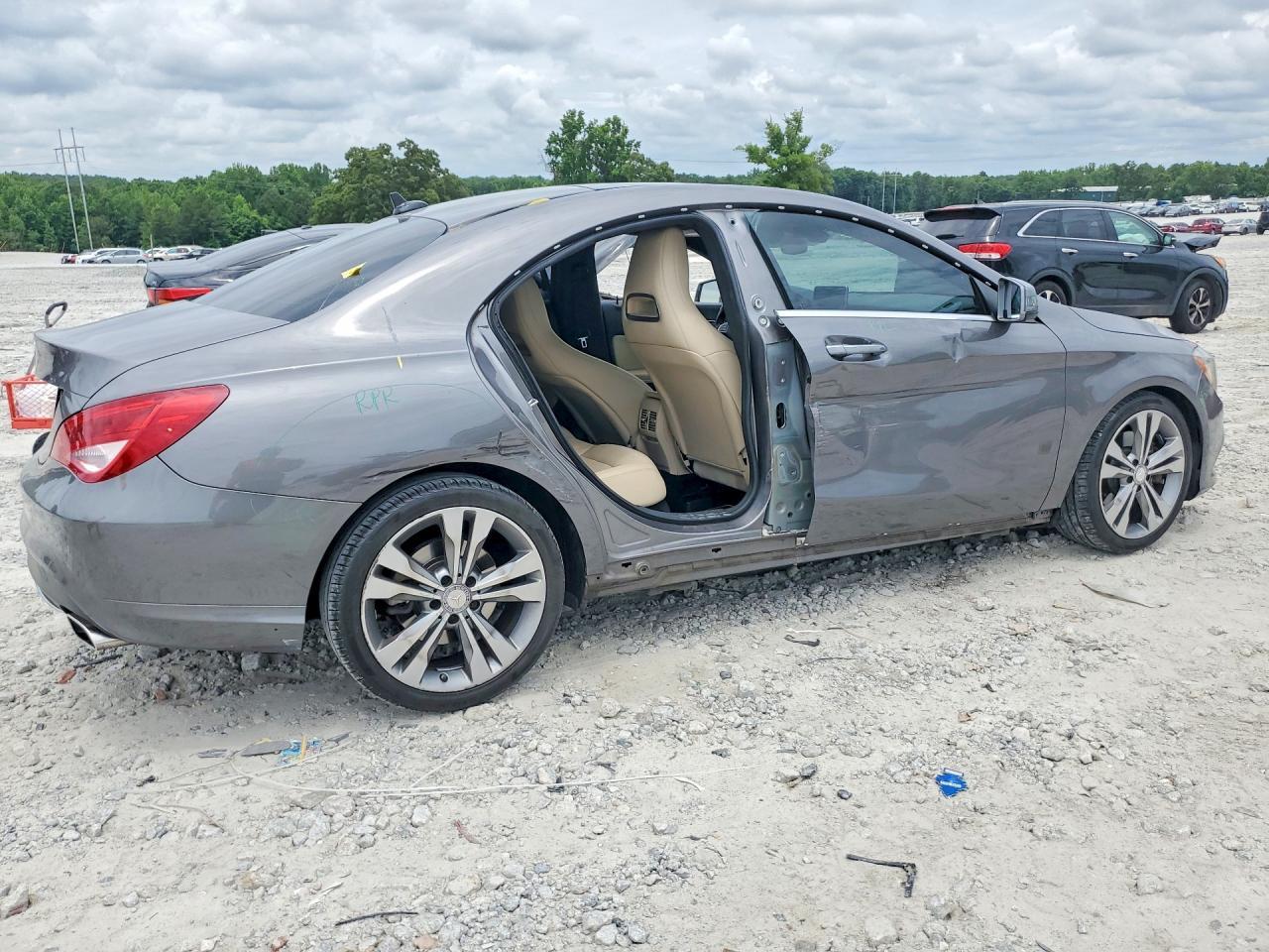 2016 Mercedes-Benz Cla 250 - zdjęcie 3