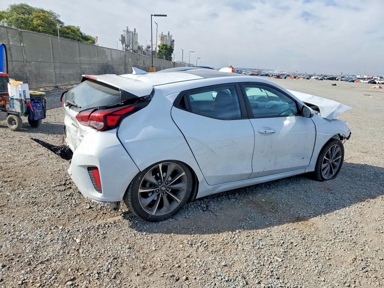2020 Hyundai Veloster 2.0L Premium - zdjęcie 3