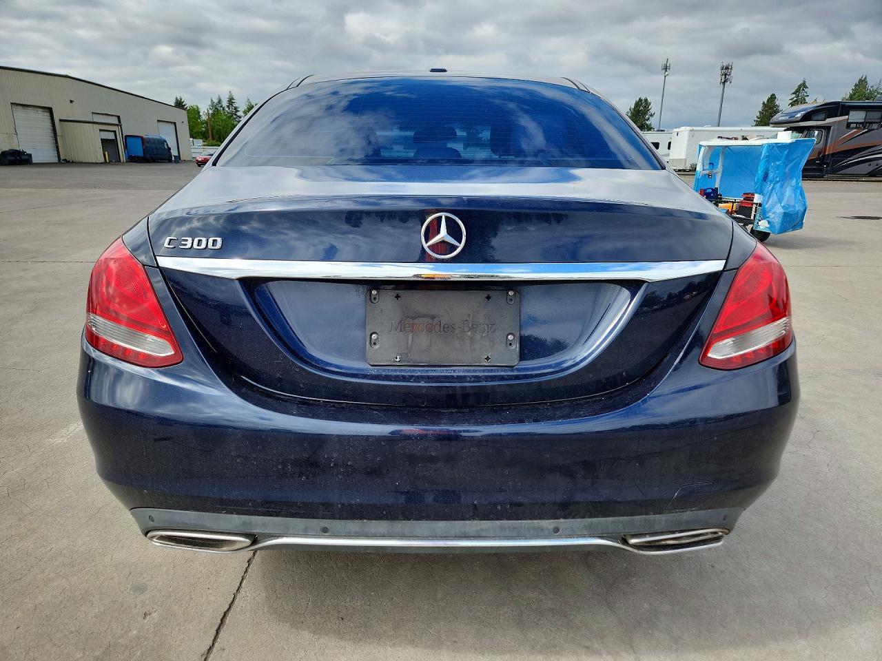 2017 Mercedes-Benz C 300 - zdjęcie 6
