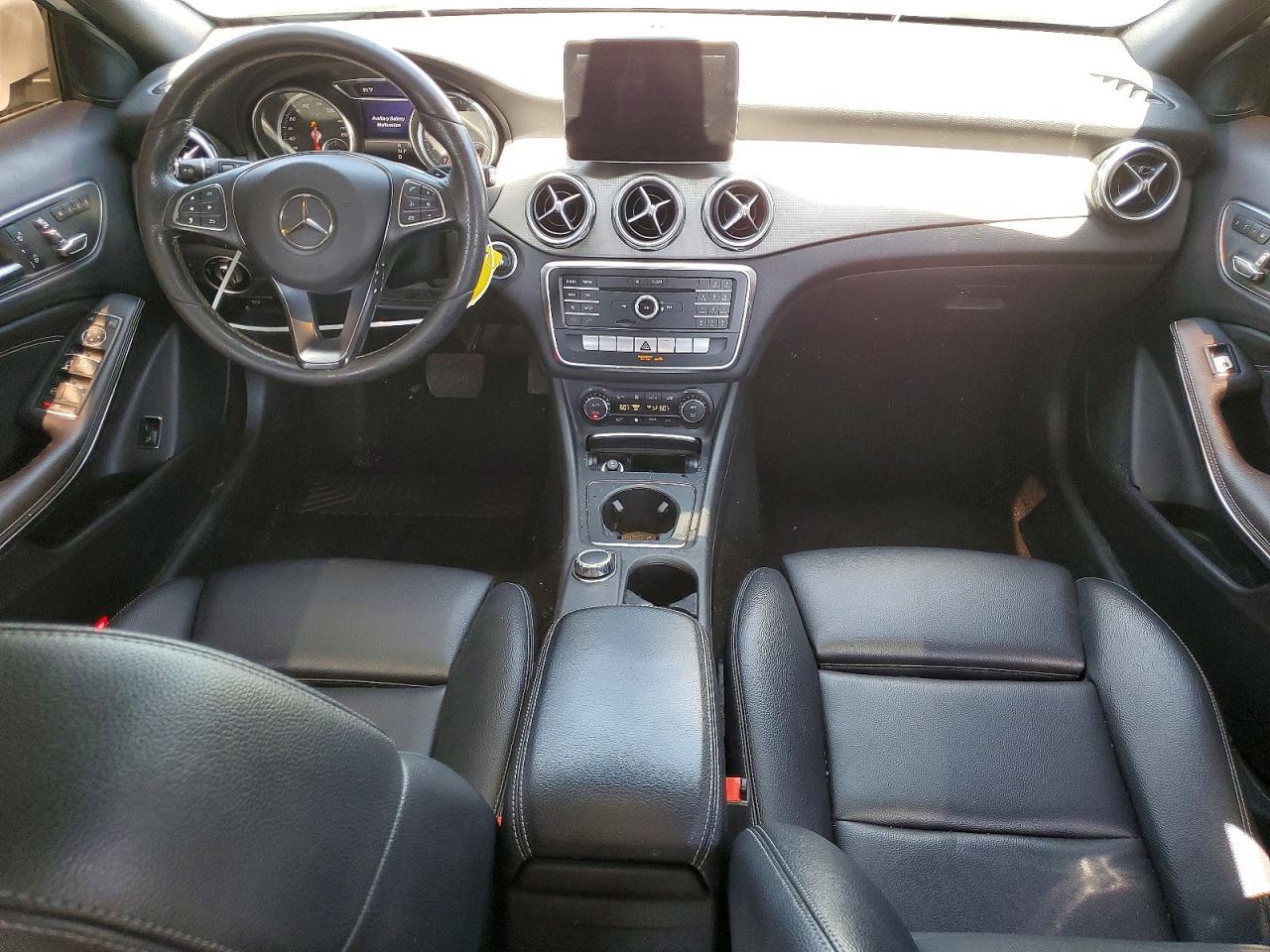 2018 Mercedes-Benz Gla 250 - zdjęcie 8
