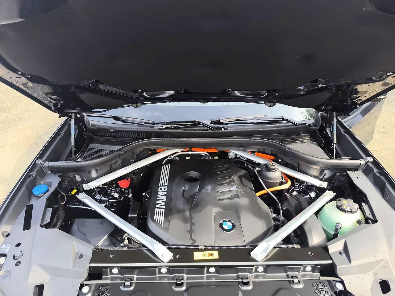 2026 BMW X5 xDrive50E - zdjęcie 12