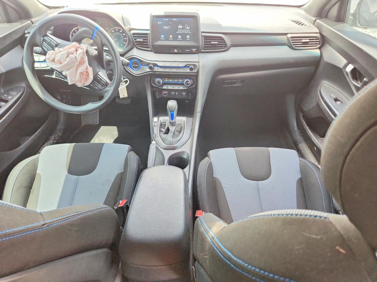 2020 Hyundai Veloster 2.0L - zdjęcie 8