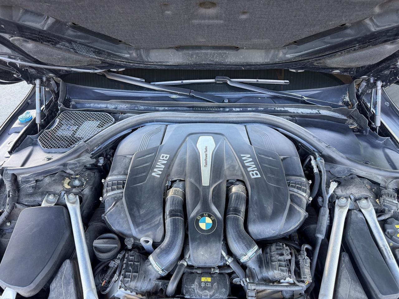 2019 BMW 750I xDrive - zdjęcie 6