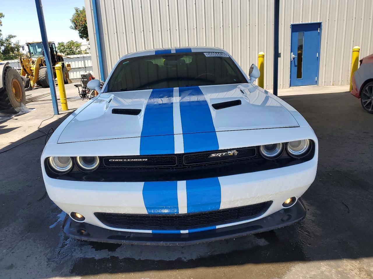 2016 Dodge Challenger R - zdjęcie 5