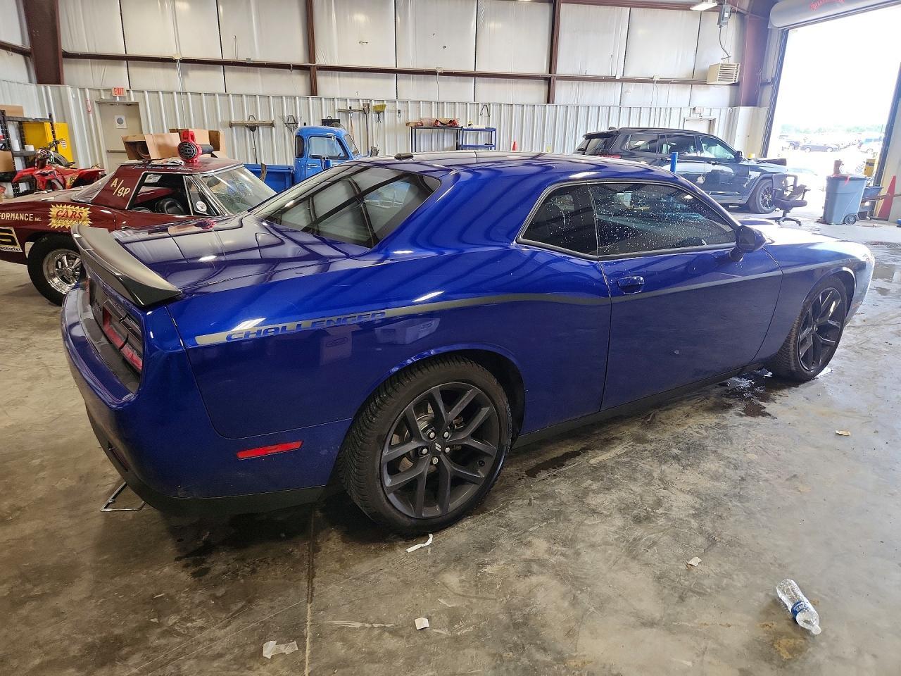2021 Dodge Challenger Gt - zdjęcie 3