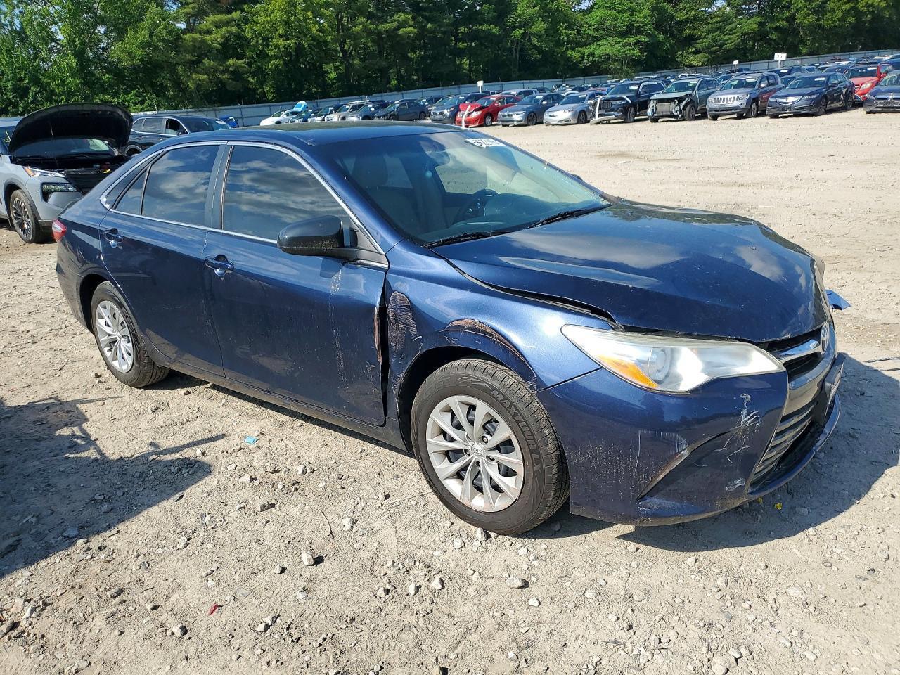 2017 Toyota Camry Le - zdjęcie 4