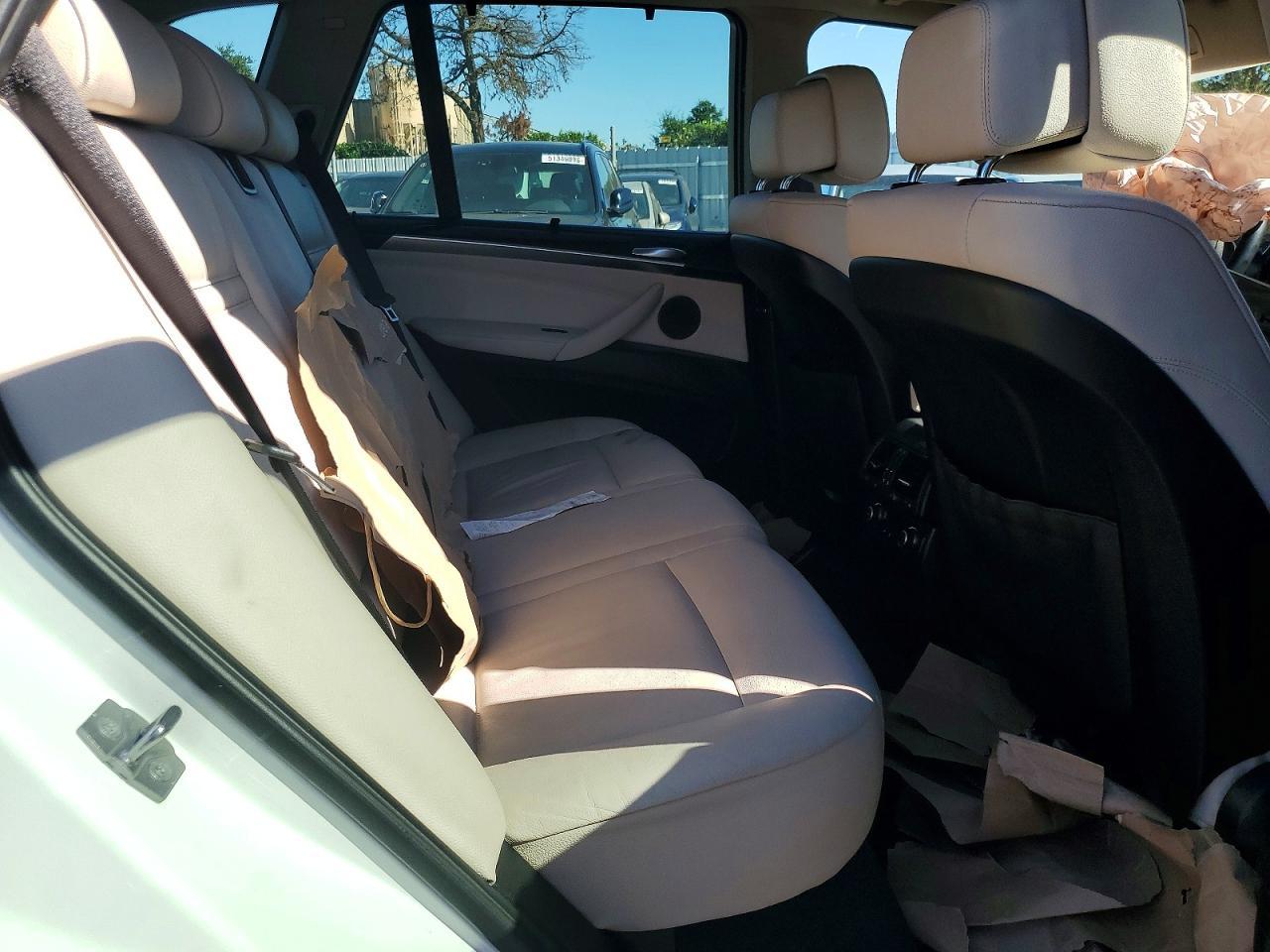2013 BMW X5 xDrive35I - zdjęcie 11
