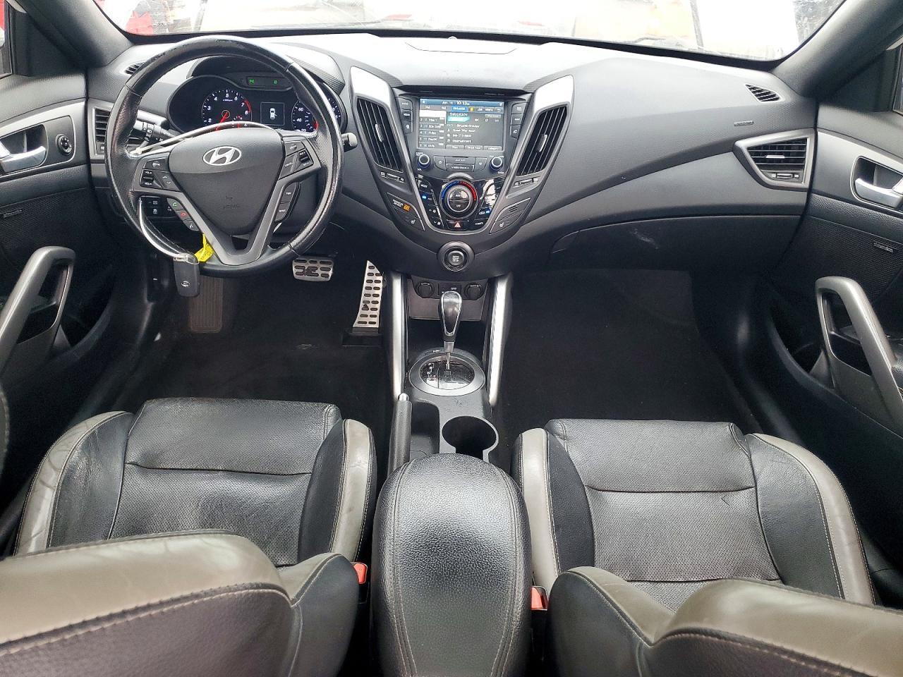 2016 Hyundai Veloster Turbo - zdjęcie 8