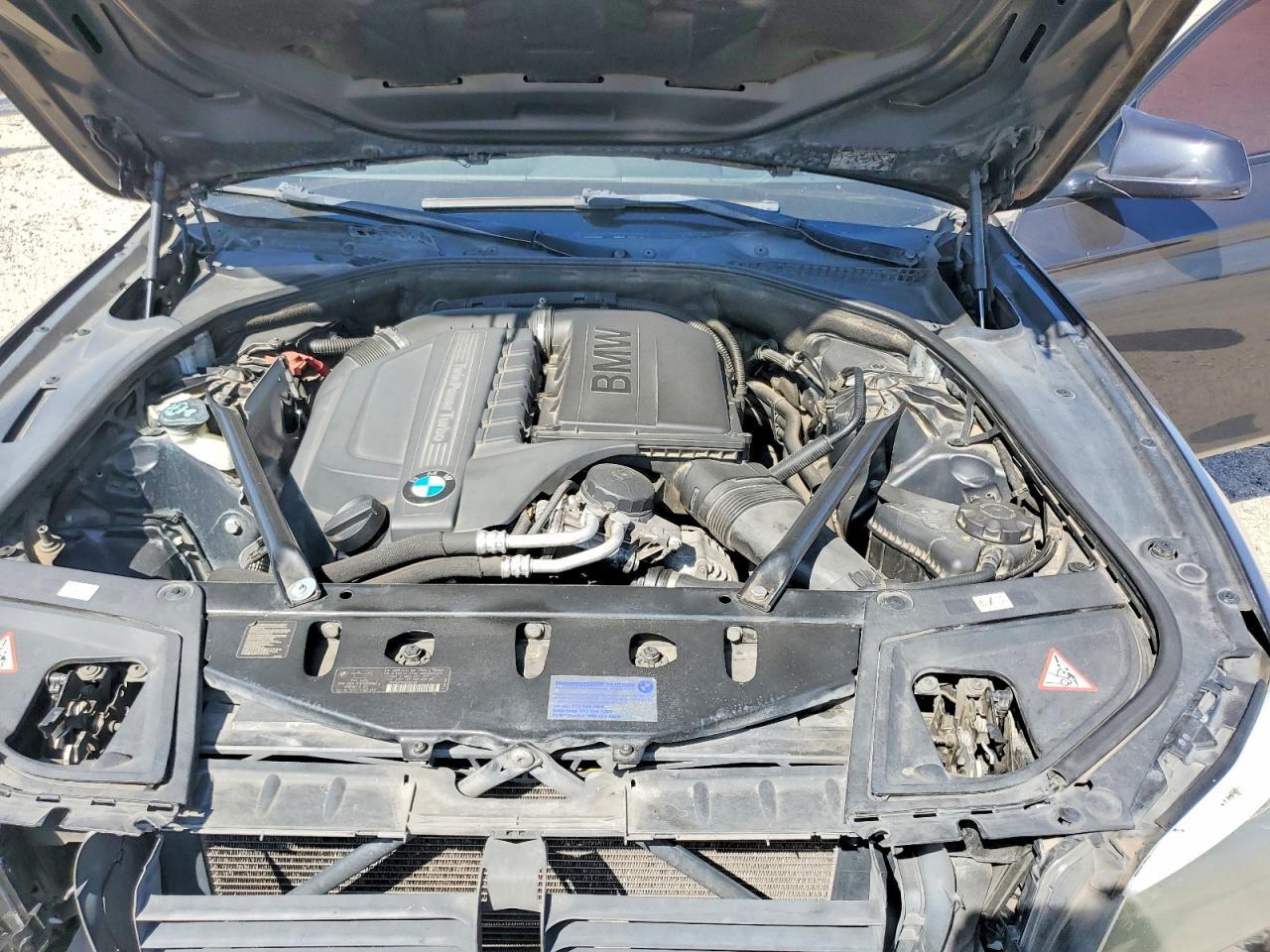 2013 BMW 535 I - zdjęcie 11