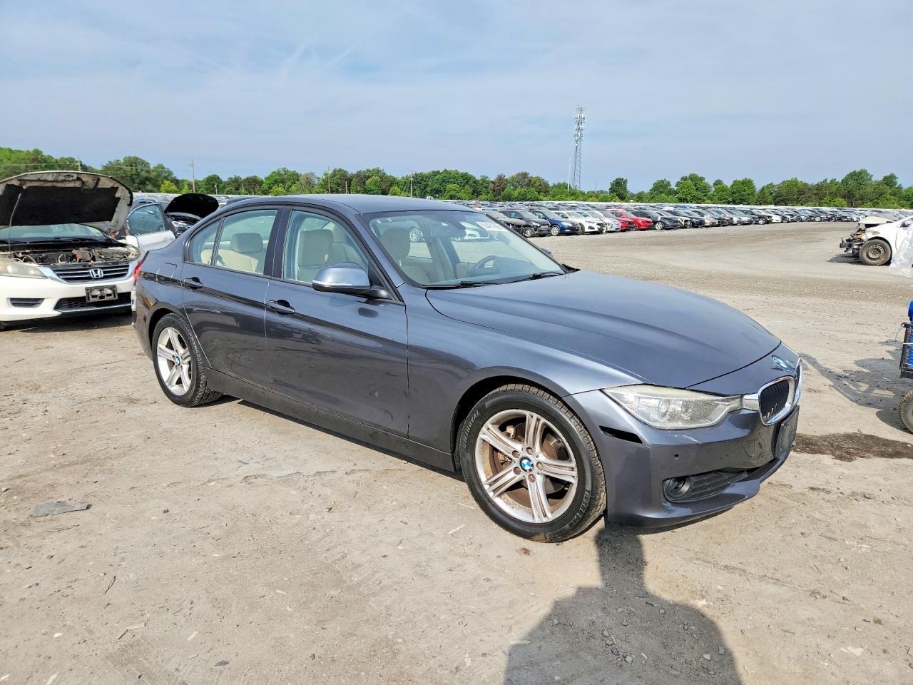 2013 BMW 320 I - zdjęcie 4