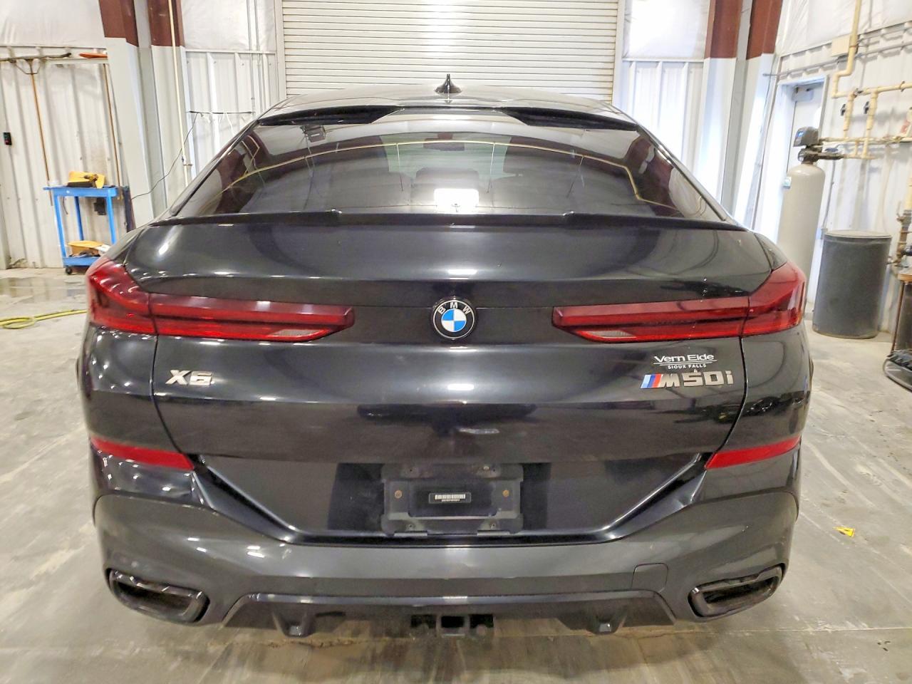 2021 BMW X6 M50I - zdjęcie 6