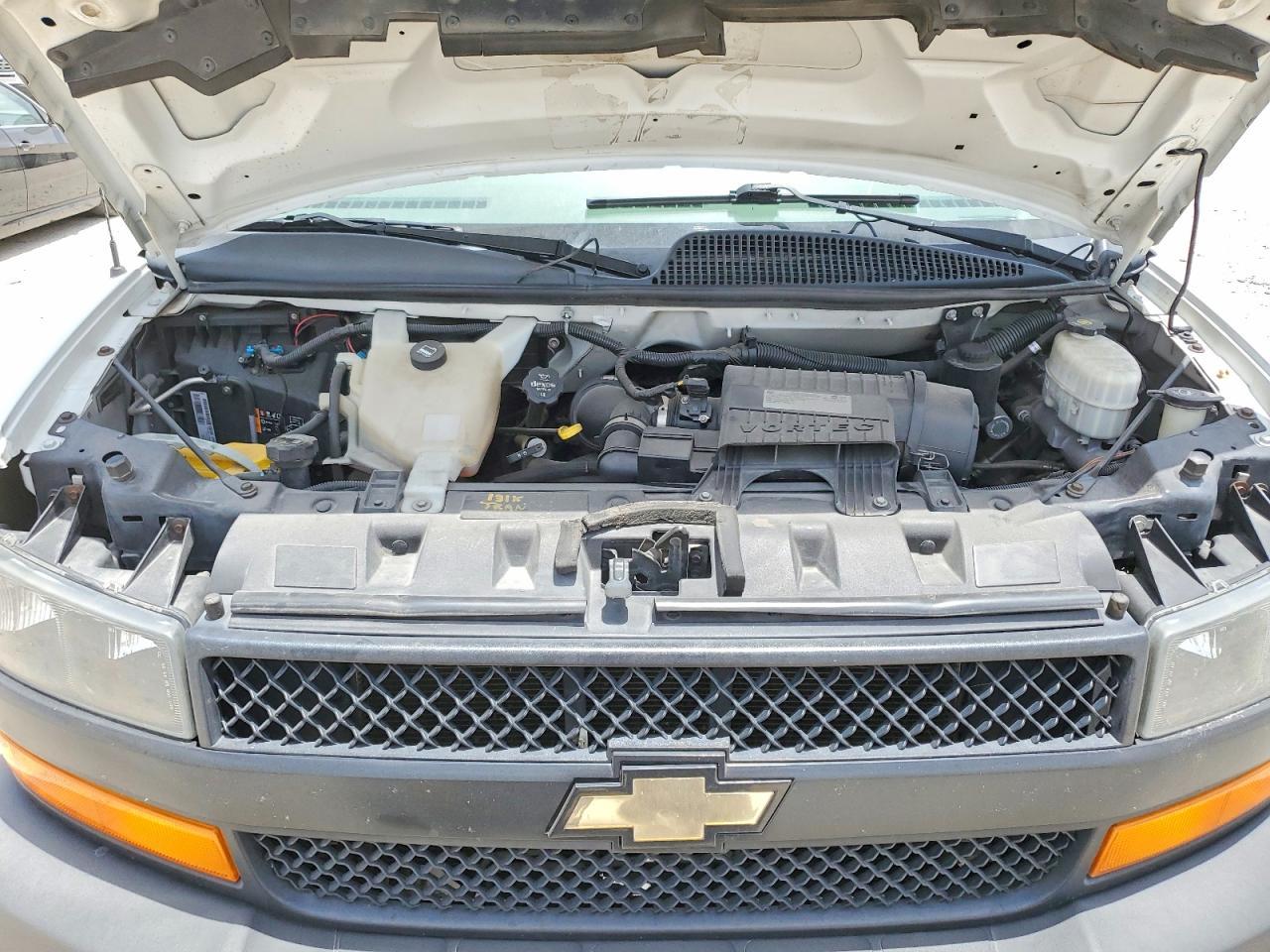 2019 Chevrolet Express G3500 - zdjęcie 12