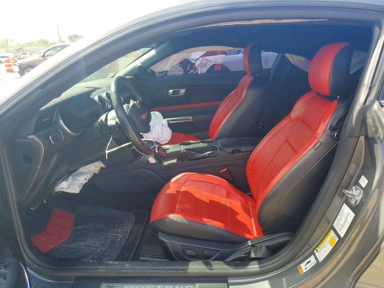 2021 Ford Mustang Gt - zdjęcie 7