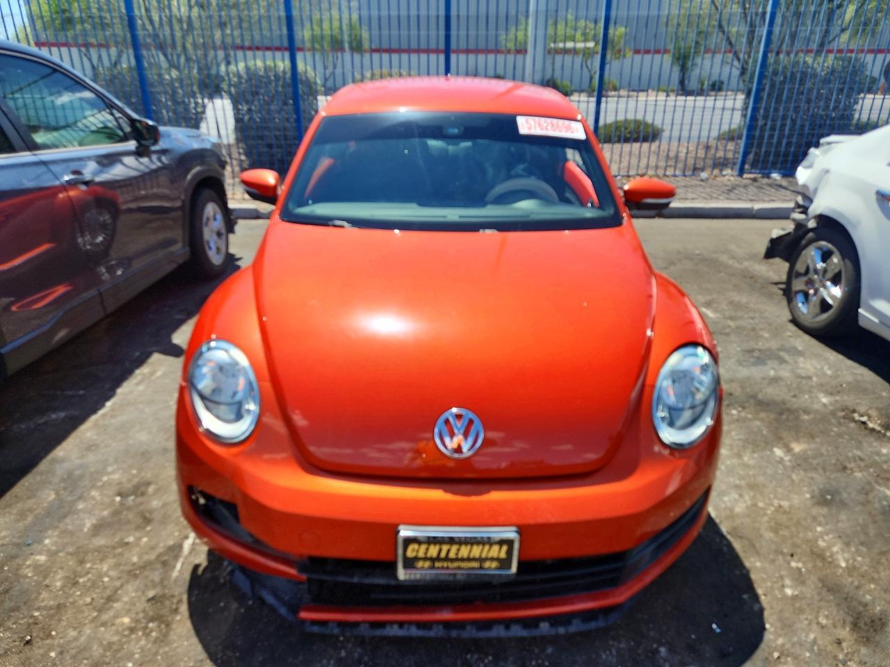 2016 Volkswagen Beetle 1.8T Se - zdjęcie 5