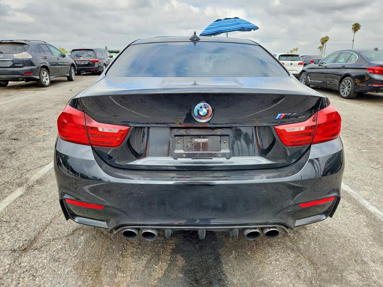 2015 BMW M4 - zdjęcie 6