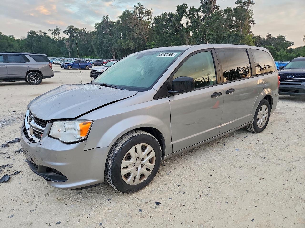 2019 Dodge Grand Caravan Se - zdjęcie główne