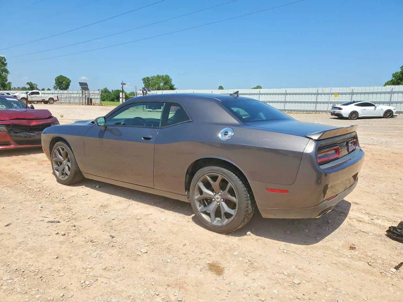 2019 Dodge Challenger Sxt - zdjęcie 2