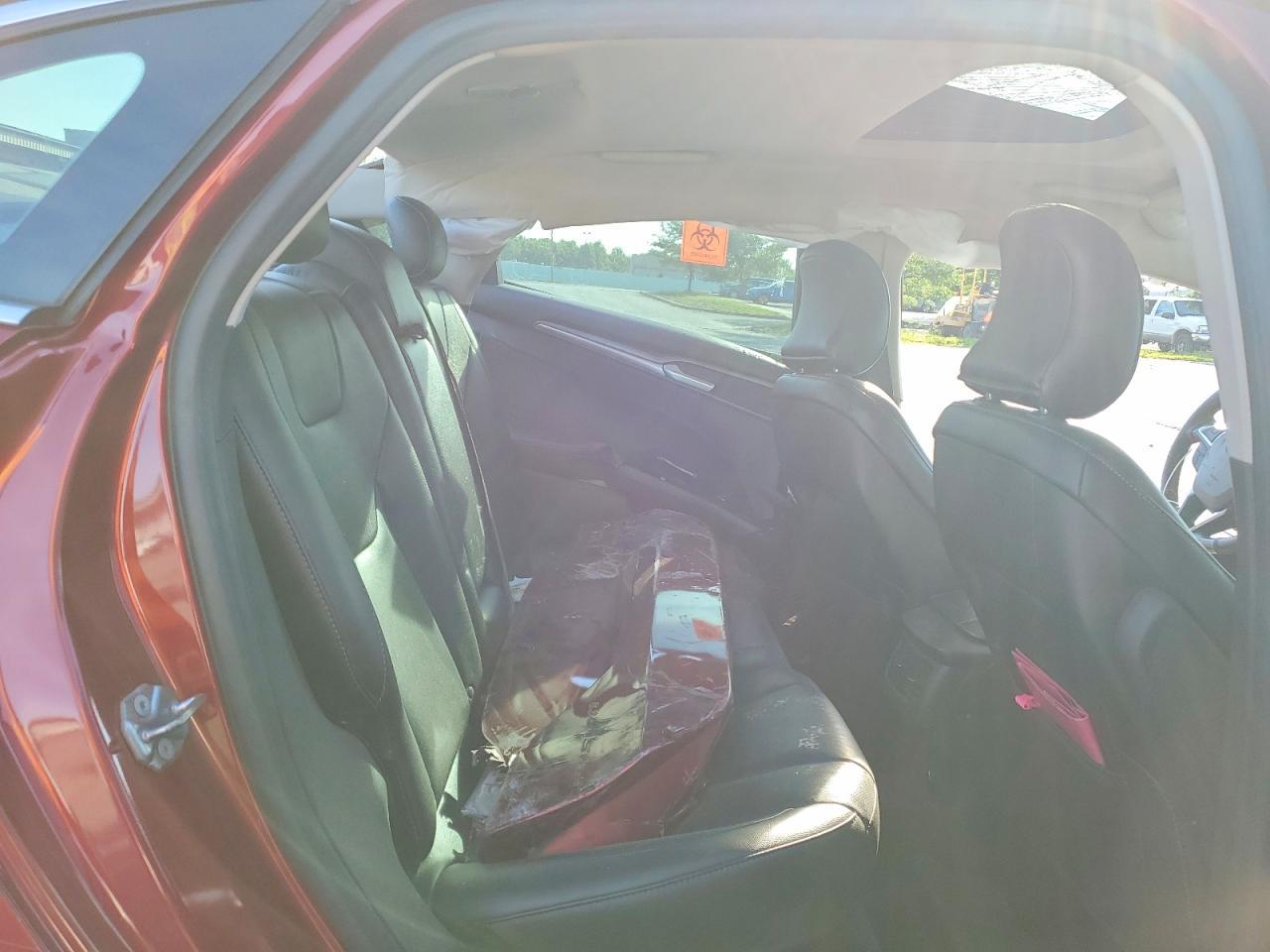 2016 Ford Fusion Titanium - zdjęcie 10