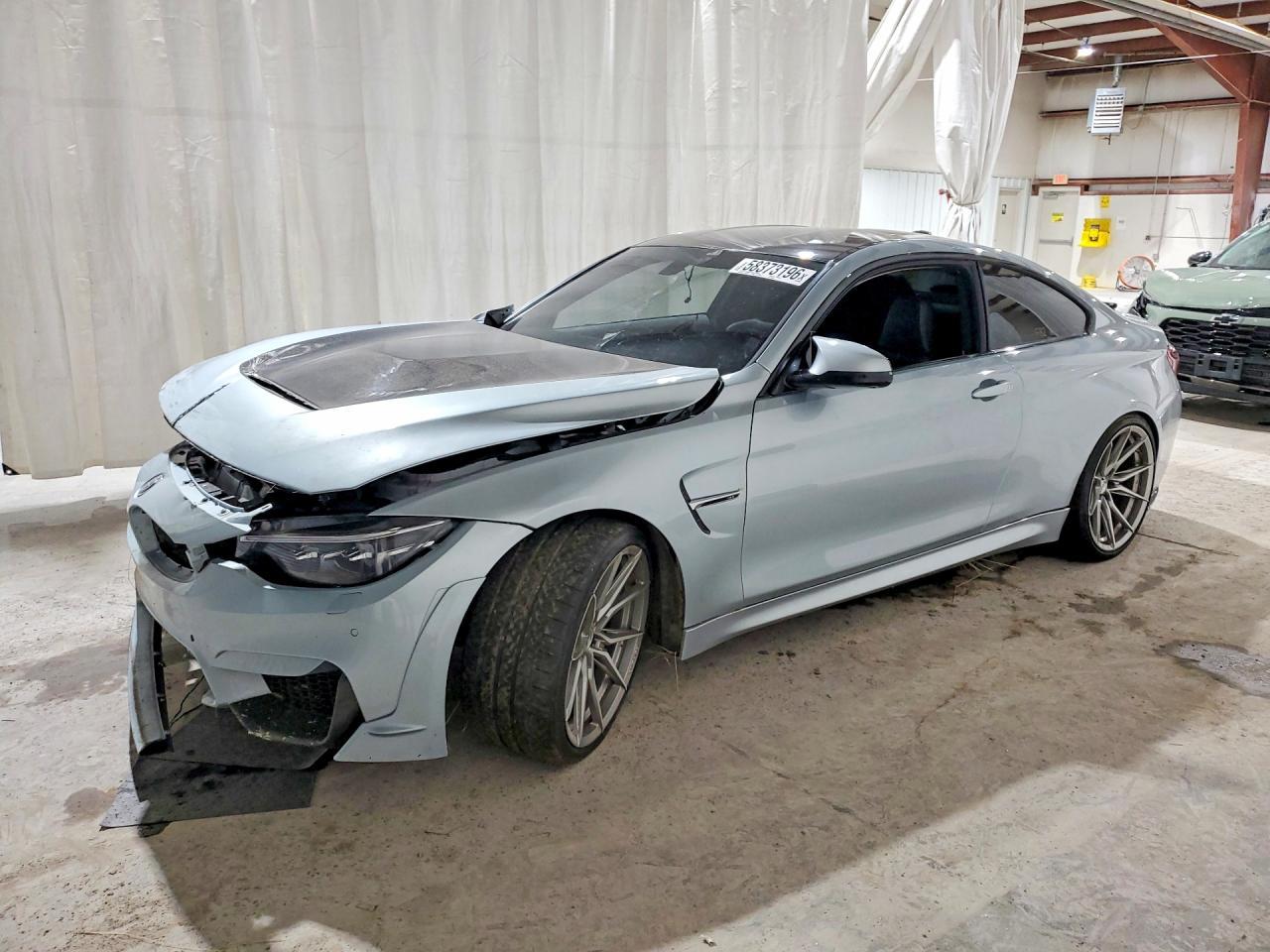 2015 BMW M4 - zdjęcie główne