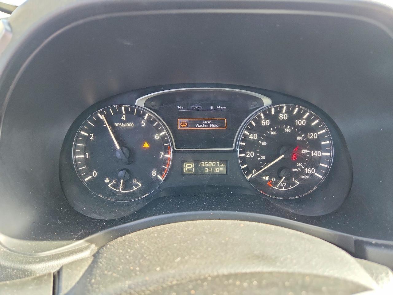 2015 Nissan Pathfinder Sv - zdjęcie 9