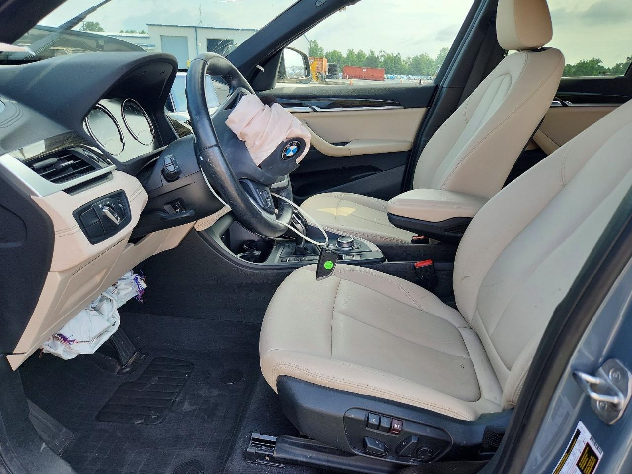 2021 BMW X1 xDrive28I - zdjęcie 7