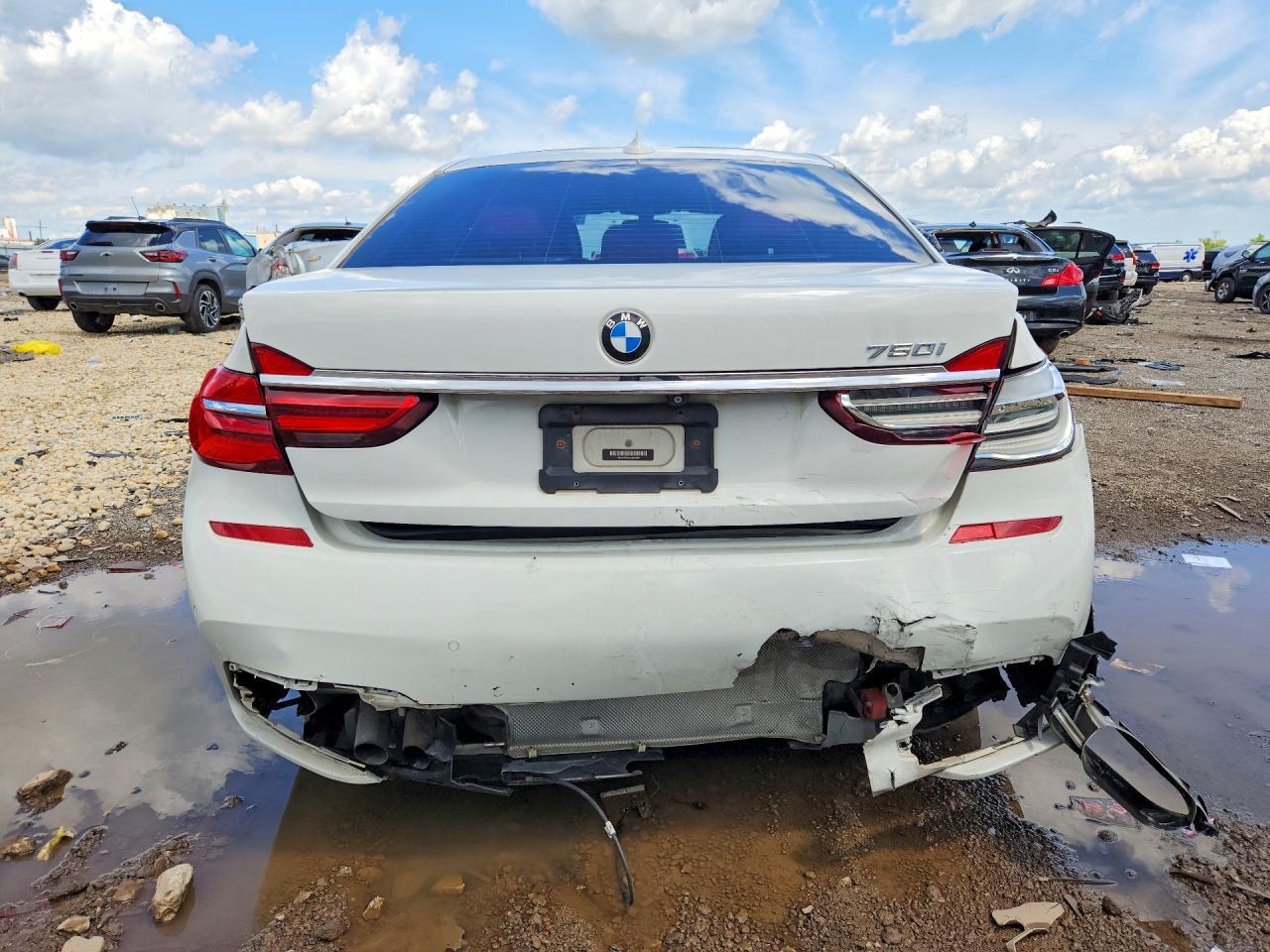 2018 BMW 750 I - zdjęcie 6