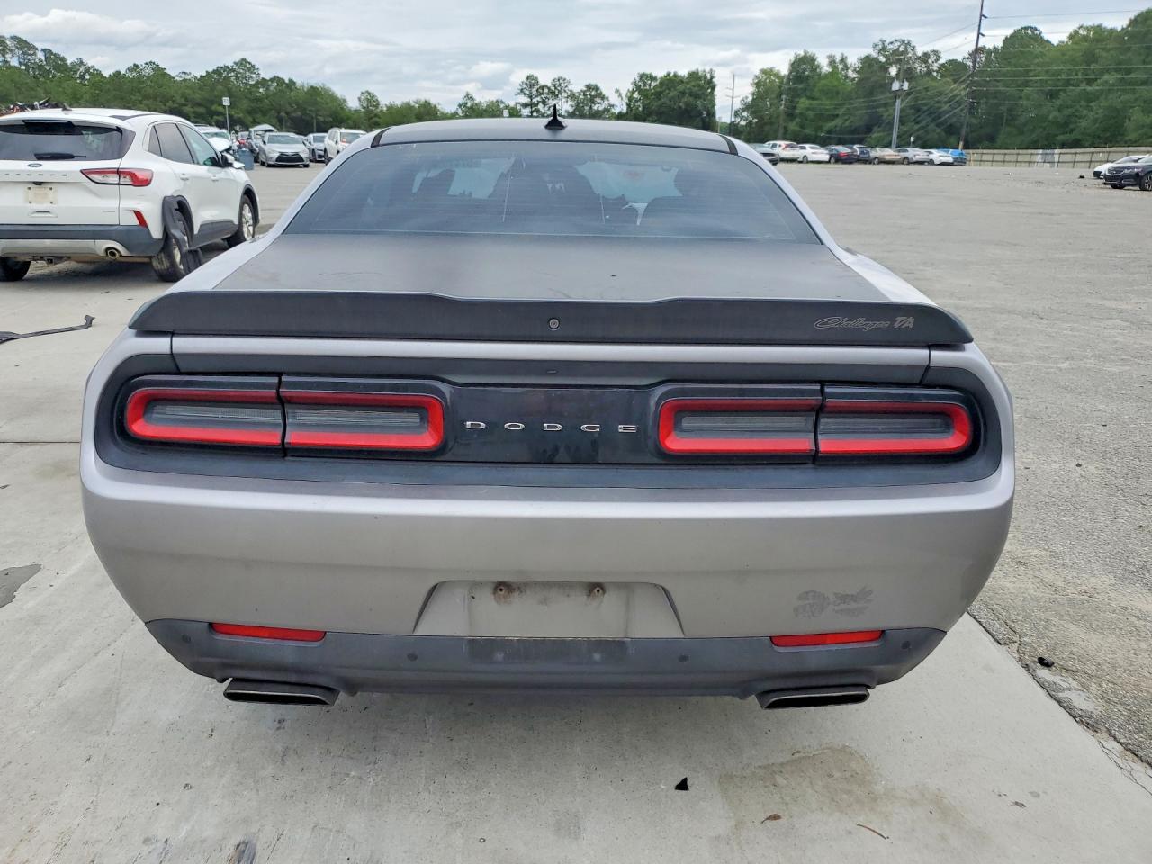 2018 Dodge Challenger R - zdjęcie 6
