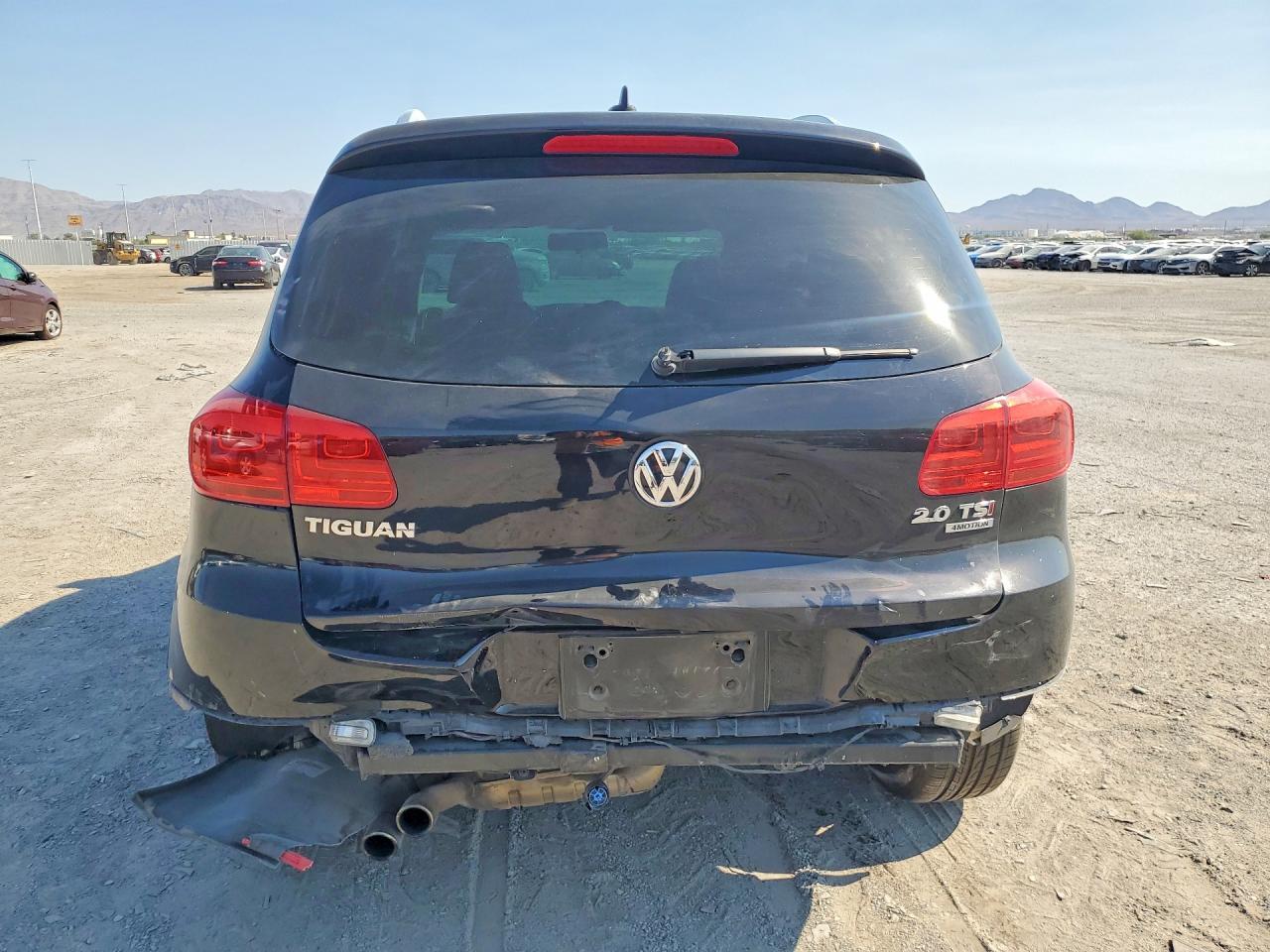 2015 Volkswagen Tiguan S - zdjęcie 6