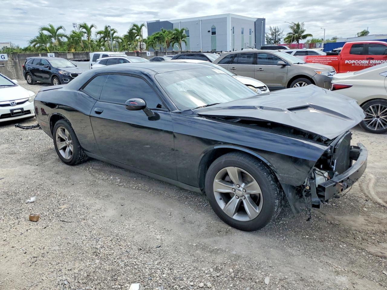 2020 Dodge Challenger Sxt - zdjęcie 4