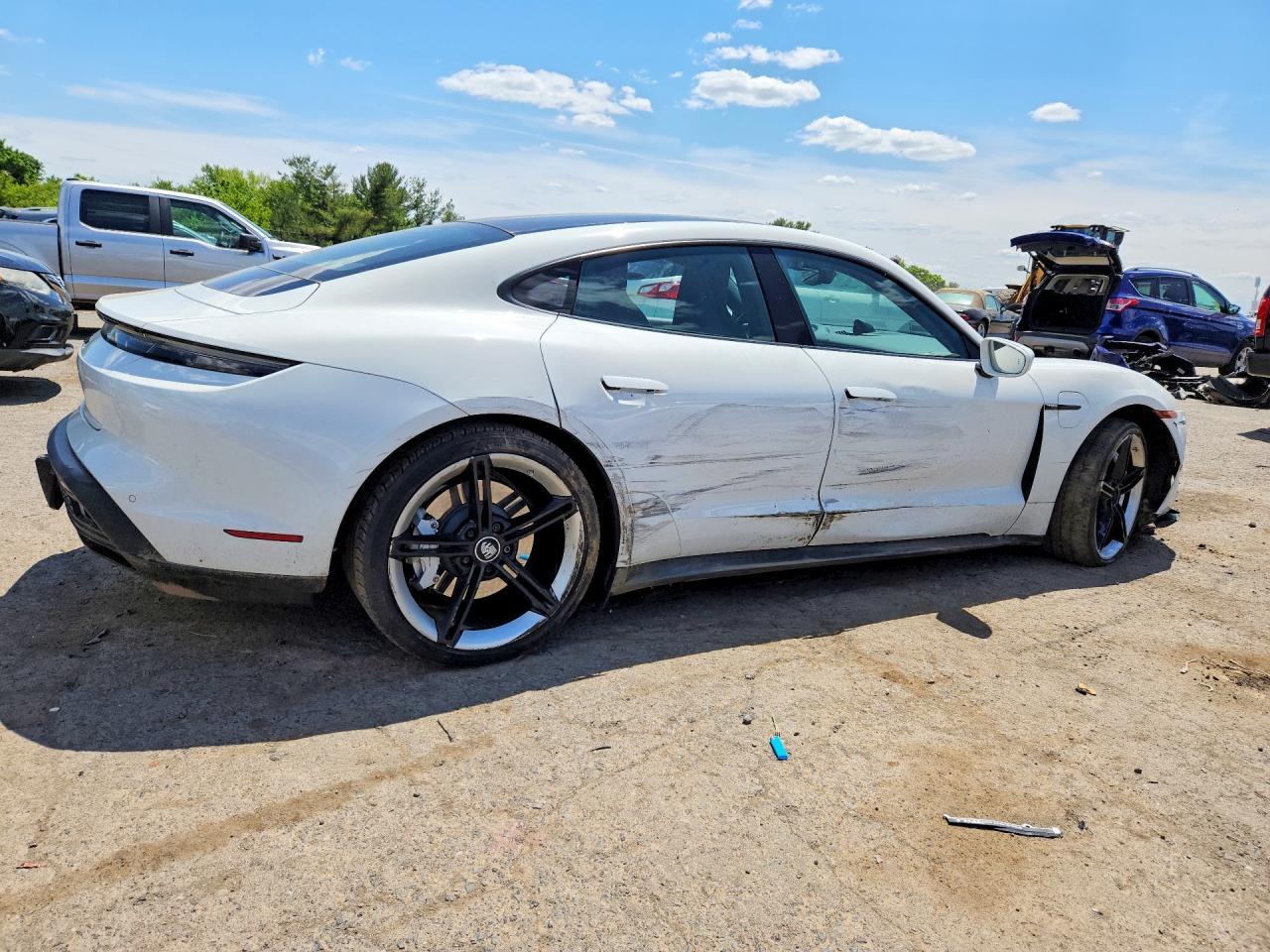 2023 Porsche Taycan - zdjęcie 3