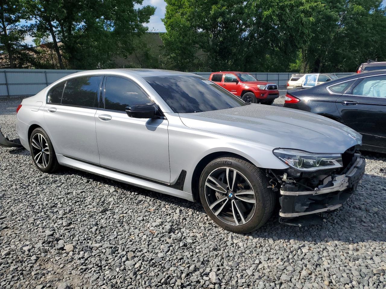 2017 BMW Seria 7 B7 - zdjęcie 4