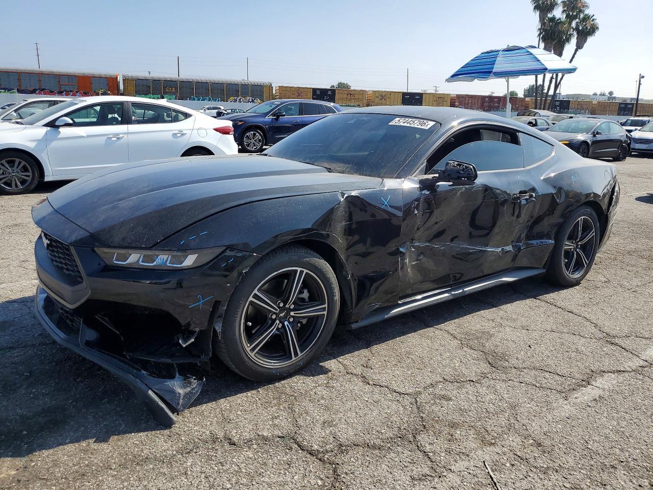 2024 Ford Mustang - zdjęcie główne