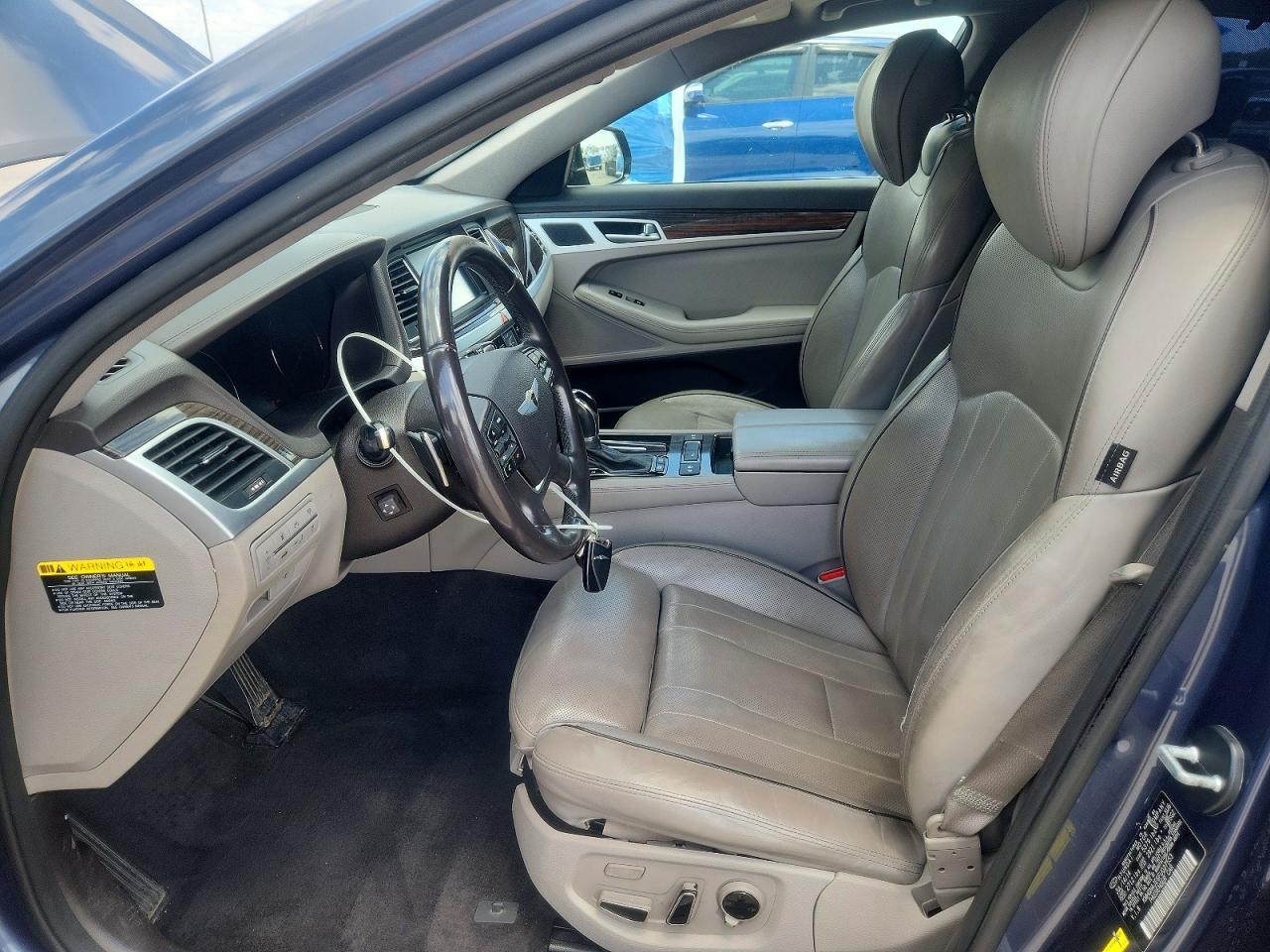 2015 Hyundai Genesis 3.8L - zdjęcie 7