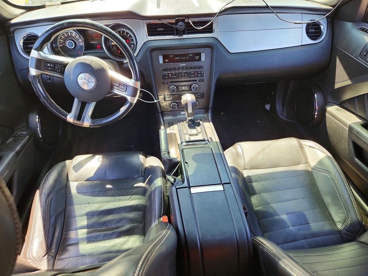 2013 Ford Mustang - zdjęcie 8