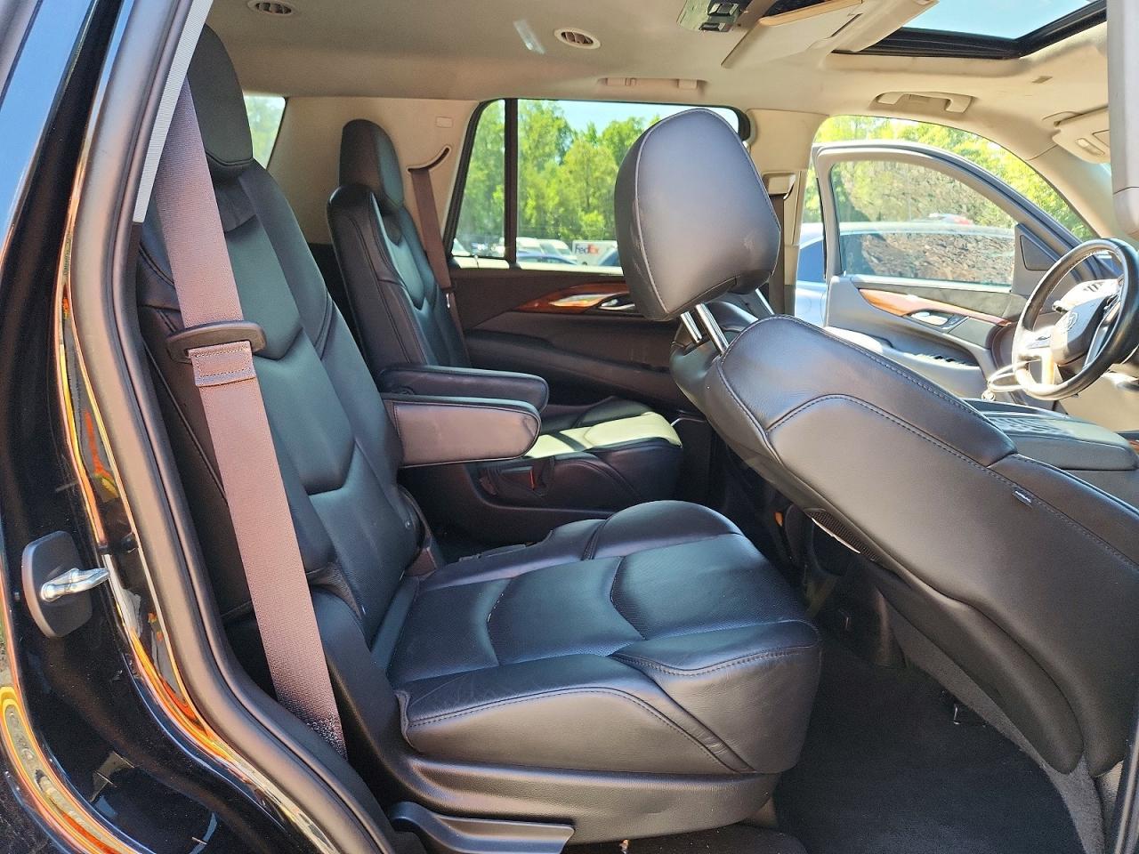 2015 Cadillac Escalade Premium - zdjęcie 11