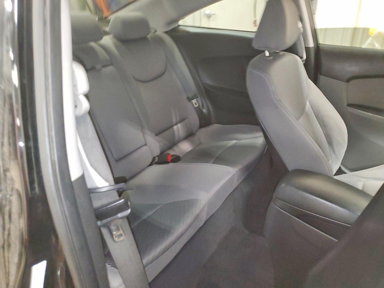 2014 Hyundai Elantra Coupe Base - zdjęcie 10