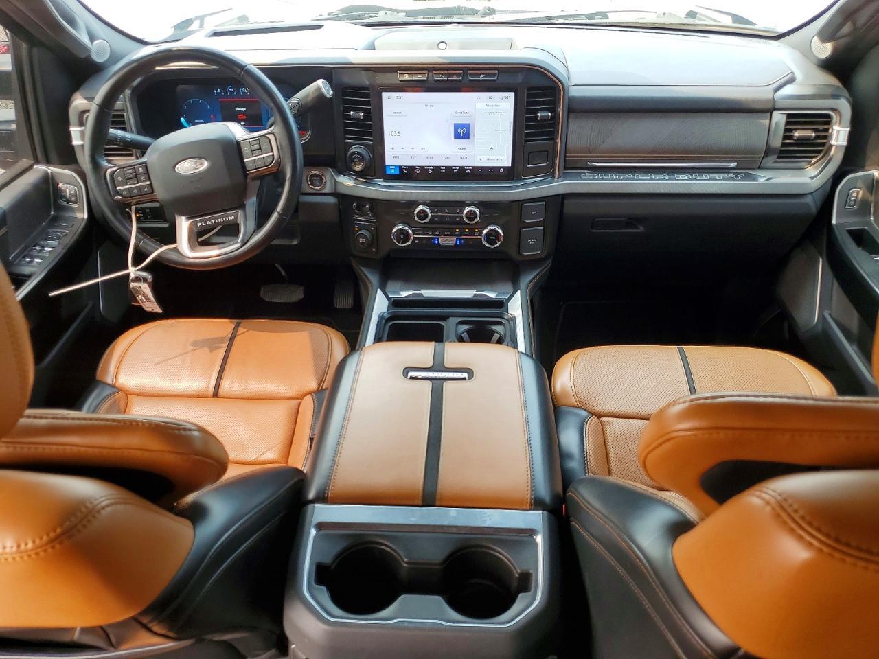 2023 Ford F350 Super Duty - zdjęcie 8