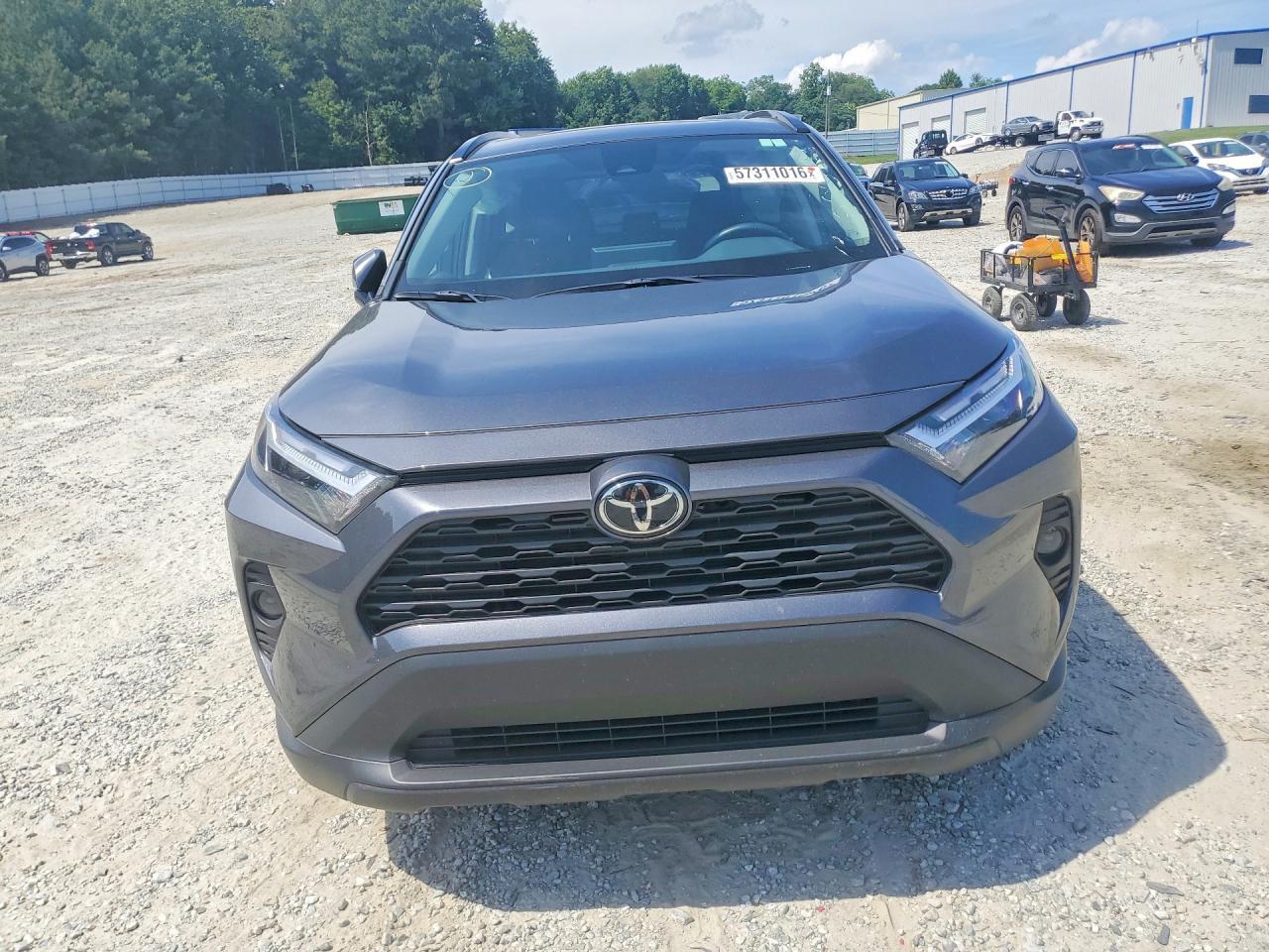 2025 Toyota Rav4 Xle - zdjęcie 5