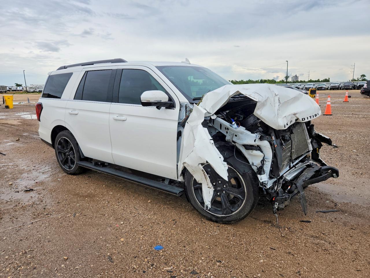 2024 Ford Expedition Limited - zdjęcie 4