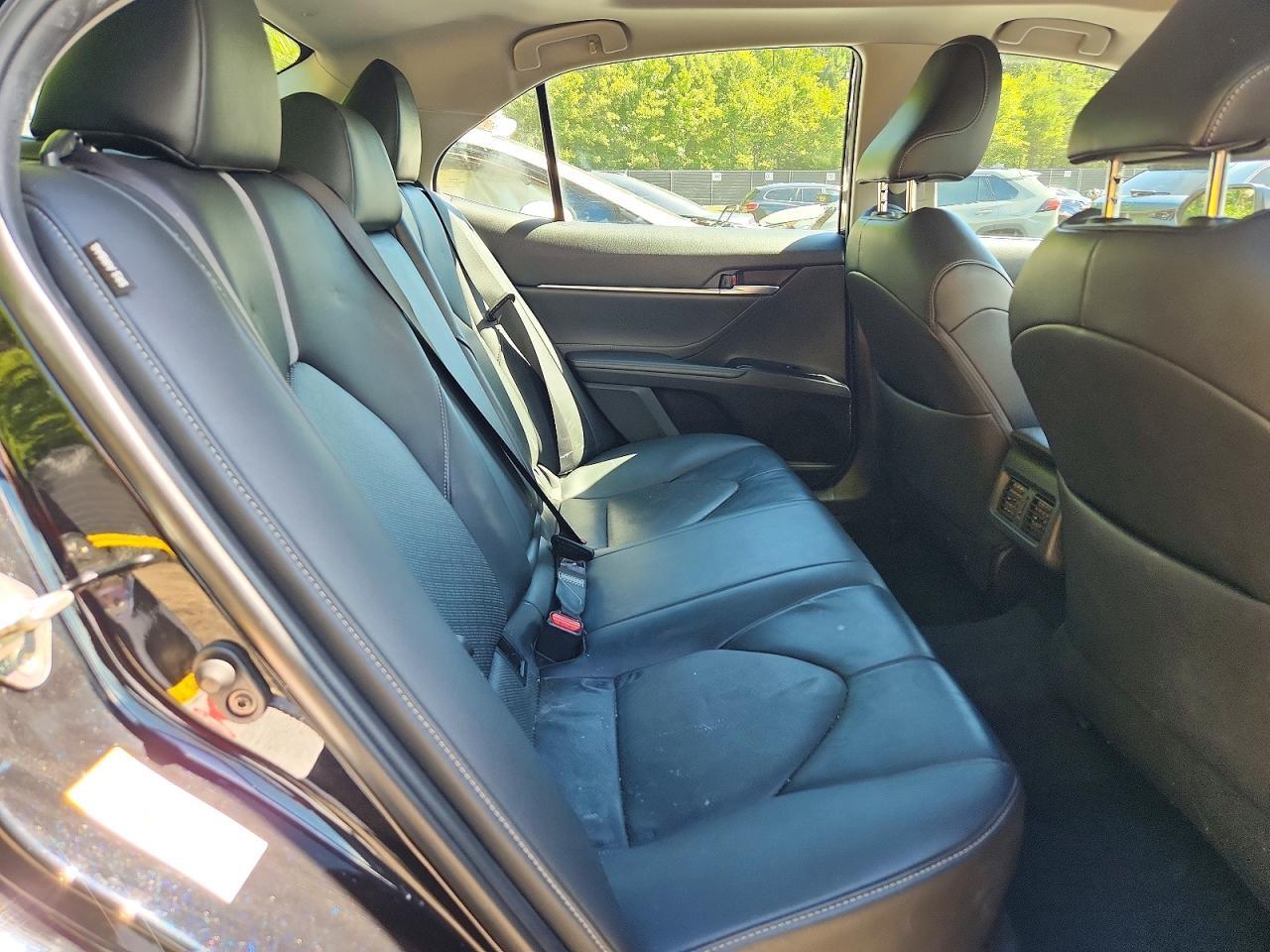 2018 Toyota Camry Xse - zdjęcie 10